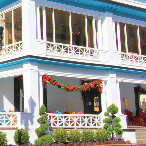 Image of the outside of the Sweet Pete’s location